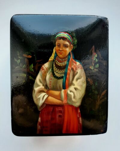 Fedoskino 60er Jahre Russische Lackdose Ukrainische Frau Handarbeit Miniatur Palekh