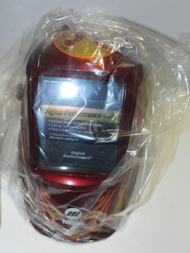 Casco per saldatura Miller Digital Performance Fireball oscurante automatico 256 162 NUOVO - Foto 3 di 7