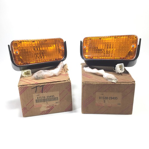 Lámpara de luz de señal de giro delantera derecha izquierda genuina Toyota Corona RT130 TT132 XT130 NUEVO DE STOCK - Imagen 2 de 13