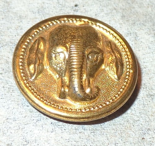BOTTONE ELEFANTE METALLO VINTAGE VECCHIO O MODERNO RIALZATO 3D COLOR ORO LARGO 1 POLLICE - Foto 2 di 3