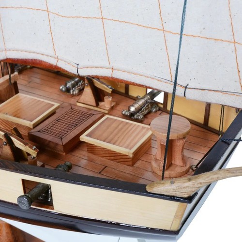 FULLY ASSEMBLED Lynx Painted Tall Ship Model - Picture 4 of 13