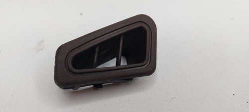Peugeot 205 Mk2 Phase 2 Center Console Triangular Vents BEIGE *LEFT SIDE* - Picture 2 of 4
