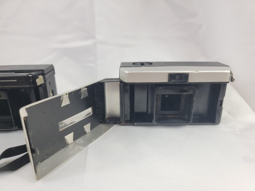 Kodak Instamatic 104 and 100 lot of (2) VINTAGE Camera - Untested - NICE!!! - Picture 4 of 9