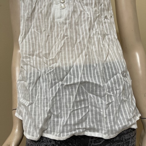 Women’s White Cotton Casual Sheer Pleated Satin Pearl Button Size M Blouse Top - Picture 4 of 12