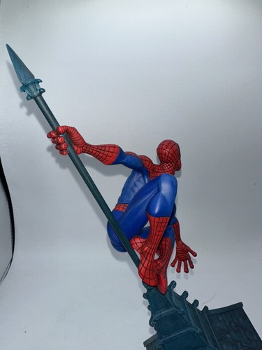 Bombyx Attackus Collection Cold Cast Porcelain Spider Man Statue Humberto Ramos - Picture 11 of 15