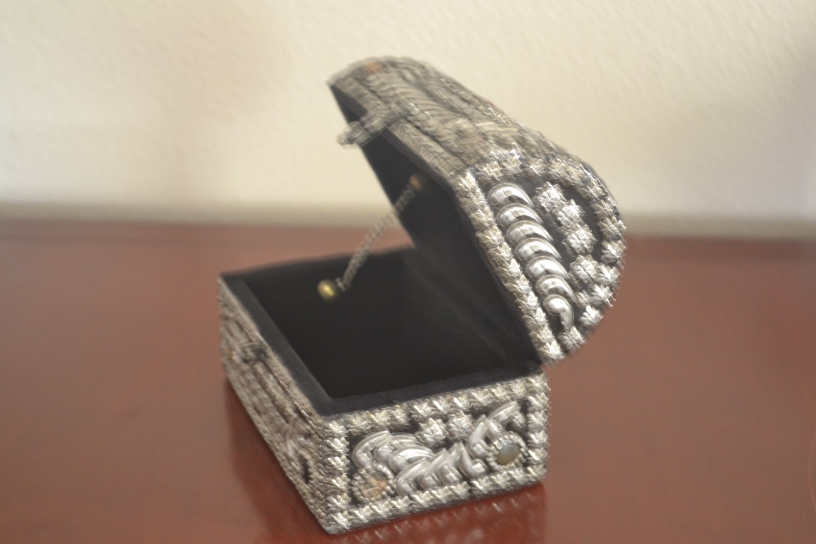 Picture 5 of 6
