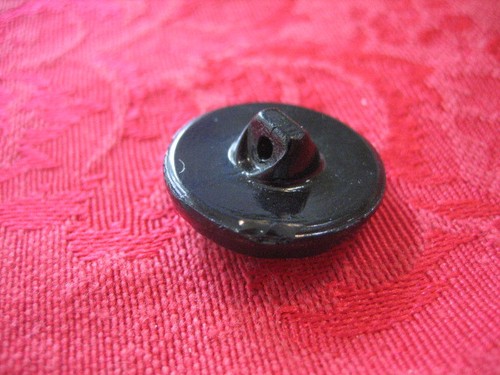 Botón de vidrio negro vintage de 3/4" con brillo amarillo/verde - P10 - Imagen 5 de 5