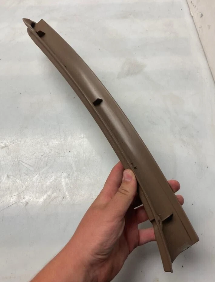 CHEVY BLAZER 1994-1997 MOLDURA VENTANA TRASERA P/N 156793 GENUINO OEM LADO DEL CONDUCTOR Foto 3 de 4