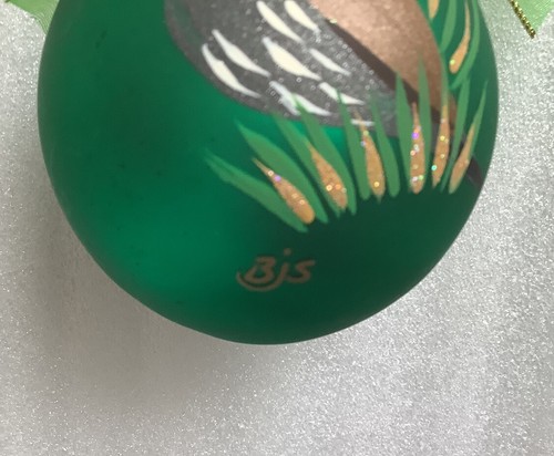 Adornos navideños de vidrio pintado a mano firmados por mariposa y codorniz - Imagen 5 de 6