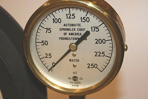 Large Unique Steampunk Art Gauges Sculpture Metal - Picture 7 of 7