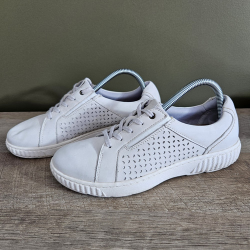 Clarks Collection Womens Size 6.5 Leather Casual Sneakers Caroline Ella White - Picture 1 of 11
