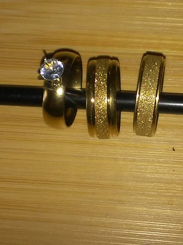 3 teiliges Ring-Set,mit goldenen Luxus-Ringe mit ein Strass (18 K.Vergoldet) - Bild 5 von 6