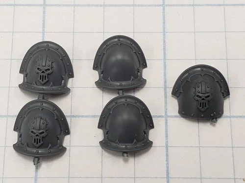 Warhammer 40k Iron Warriors Bits Upgrades Crested Shoulder Pads x5 Set #19