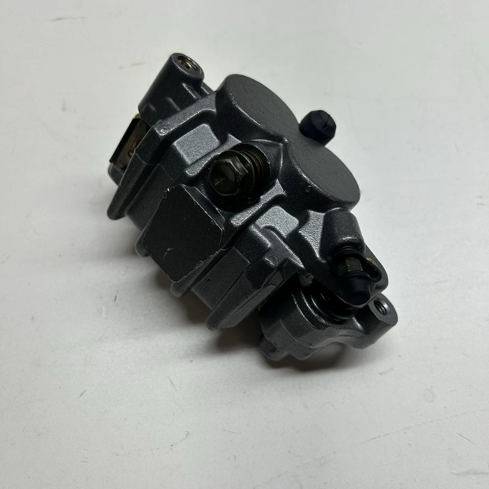 01 - 06 2004 SUZUKI RM125 RM 125 FRONT BRAKE CALIPER - Image 3 of 4