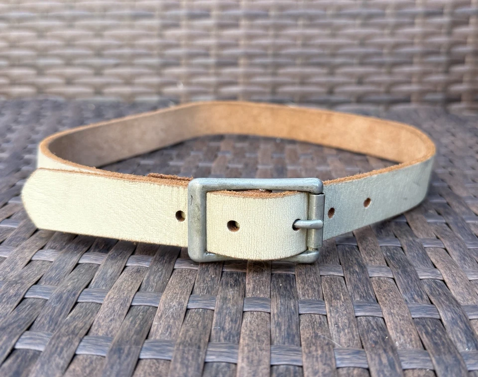 Auténtico Cinturón Nyovee 100% Cuero Marfil agrietado Crema Beige Off White XXS 24 Foto 2 de 4