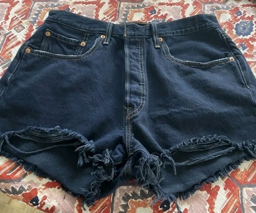 Pantalones Cortos de Jean Levi's 501 Original de Tiro Alto para Mujer Talla 31, Pre Lavados 💋 - Imagen 12 de 16