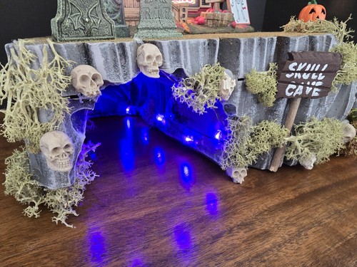 Halloween Village Display Platform "SKULL CAVE" for Dept 56 Lemax Decoration - Picture 11 of 23