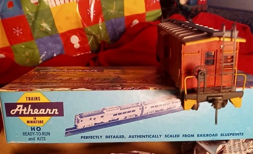 Passumpsic Radio Equipped Bay Window Caboose Blue Box Athearn R4A Vermont Custom - Picture 4 of 8
