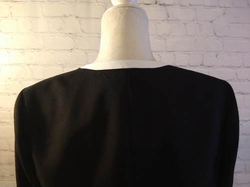 Neu ohne Etikett Damen BLACK LABEL by EVAN PICONE schwarz-weiße Anzugjacke – Größe 8 - Bild 4 von 15