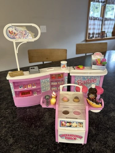 Vintage 1998 Barbie Sweet Treats Shop Candy & Ice Cream Parlor Play Set Mattel