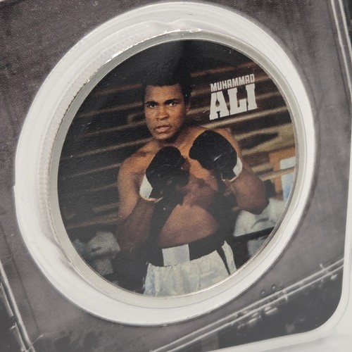 Colorized Muhammad Ali 1 oz .999 Silver Coin Boxing Greatest Hits Ring King Bee - Picture 5 of 8
