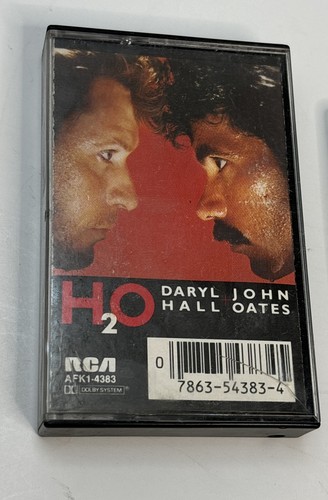 Daryl Hall John Oates H2O RCA Music Cassette 1982 Pop Rock - Picture 2 of 7