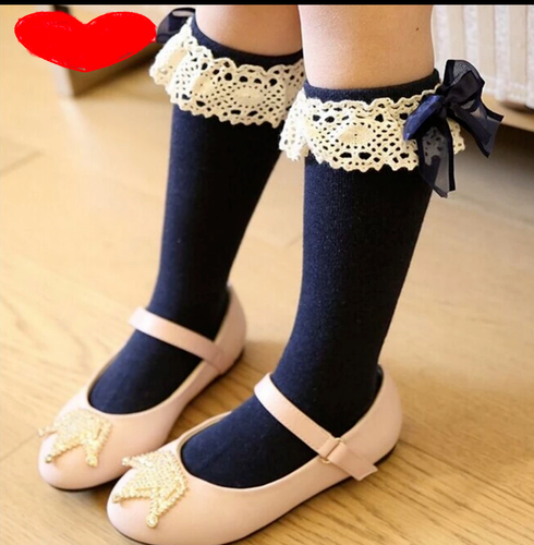 Little Girls Knee High Socks With Lace and Ribbon  - Bild 1 von 5