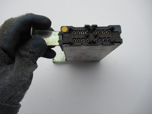 Porsche 944 / 968 Cruise Control Module '86-95 - Picture 2 of 6