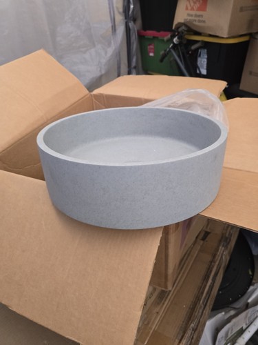 Vinnova. Circular Concrete Vessel Bathroom Sink - Concrete - Picture 3 of 13