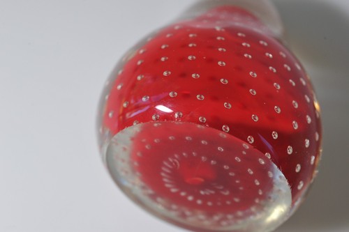 STUNNING Art Glass Pear red teardrop Bullicante Bubbles Paperweight heavy X - Picture 12 of 14
