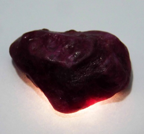 49 Ct Natural Earth Mined Madagascar Pink Ruby Rough Unheated Loose Gemstone - Picture 3 of 5