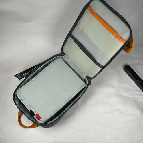 NEW Lowepro GearUp Filter Pouch 100 Dark Gray - Picture 4 of 5