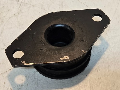 Engine Mount 060735061 for Mohawk | 40-50 | 3.75" Diameter | 6.25" Wide Flange - Picture 6 of 14