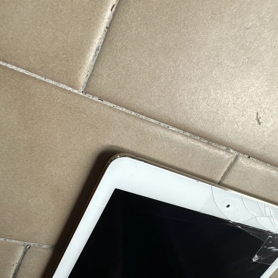 Apple Ipad Air 2 9.7" 16Go Wifi Gold LCD Hs - Photo 3/4