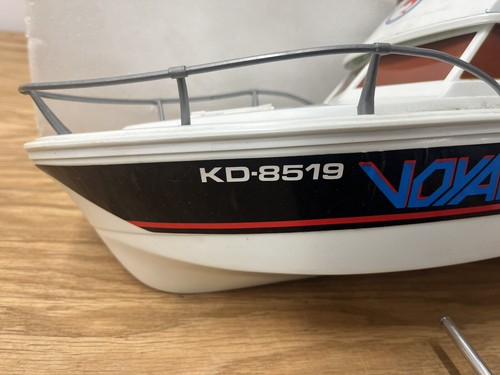 Vtg Shinsei Voyager Radio Control Boat Size 1/25 RC Racing With Remote Box ! - Picture 8 of 17