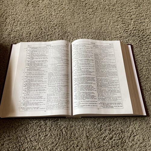 KJV Authorized Companion Hardcover Bible, Enlarged Type Edition in Original Box - Foto 9 di 9