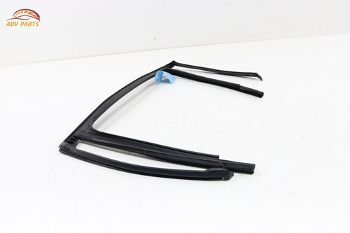 2016-22 MERCEDES GLC300 X253 REAR RIGHT DOOR WINDOW GLASS RUN CHANNEL SEAL OEM - Bild 4 von 7
