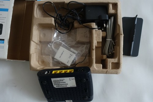 Thomson Telecom ST546 v6 Wired Ethernet Router + Power supply + cables - Zdjęcie 3 z 5