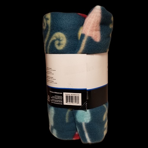 Mainstay Fleece Throw 50 x 60 GREEN MUSHROOMS FERN Lightweight Washable Blanket - Picture 3 of 24