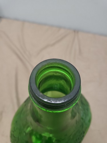 One Half Gallon Green Grape and Ivy Wine Bottle - Picture 7 of 11