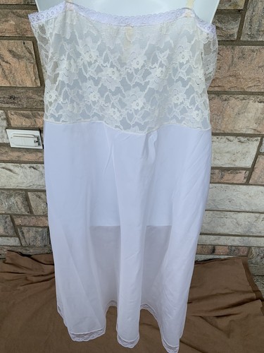 NWT VTG Barbizon Contura Tafredda Full Slip Sz 38 Ivory Nylon Blend w/ Lace - Picture 9 of 18