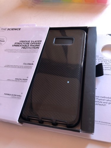 TECH21 - EVO CHECK - GALAXY S8+ PLUS CASE -FLEX SHOCK - BLACK/SMOKEY N6 - Picture 2 of 2