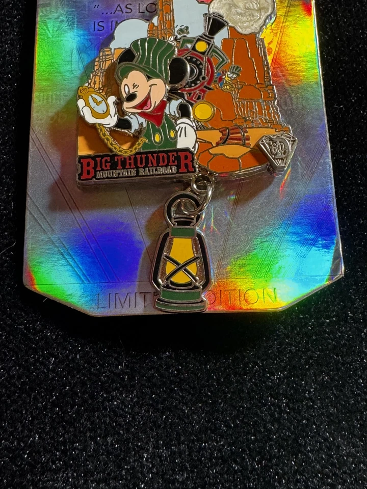 Mickey - Big Thunder Mountain Railroad - Diamond Decades - Disneyland Resort Pin-LE Foto 3 de 4