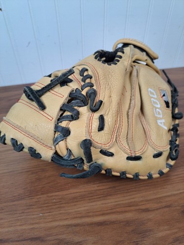 Wilson Catchers Mitt A500 32" A05RB18CM RHT Right Hand Throw Ships Free - Picture 7 of 7