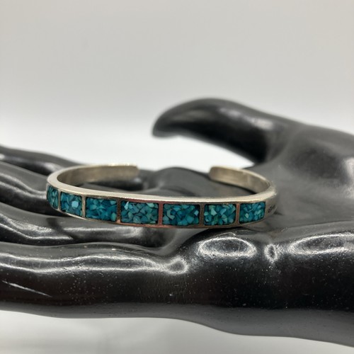 VTG SOUTHWEST STERLING SILVER CRUSHED HOWLITE CHILD’S CUFF BRACELET.17. 1 GRAMS.