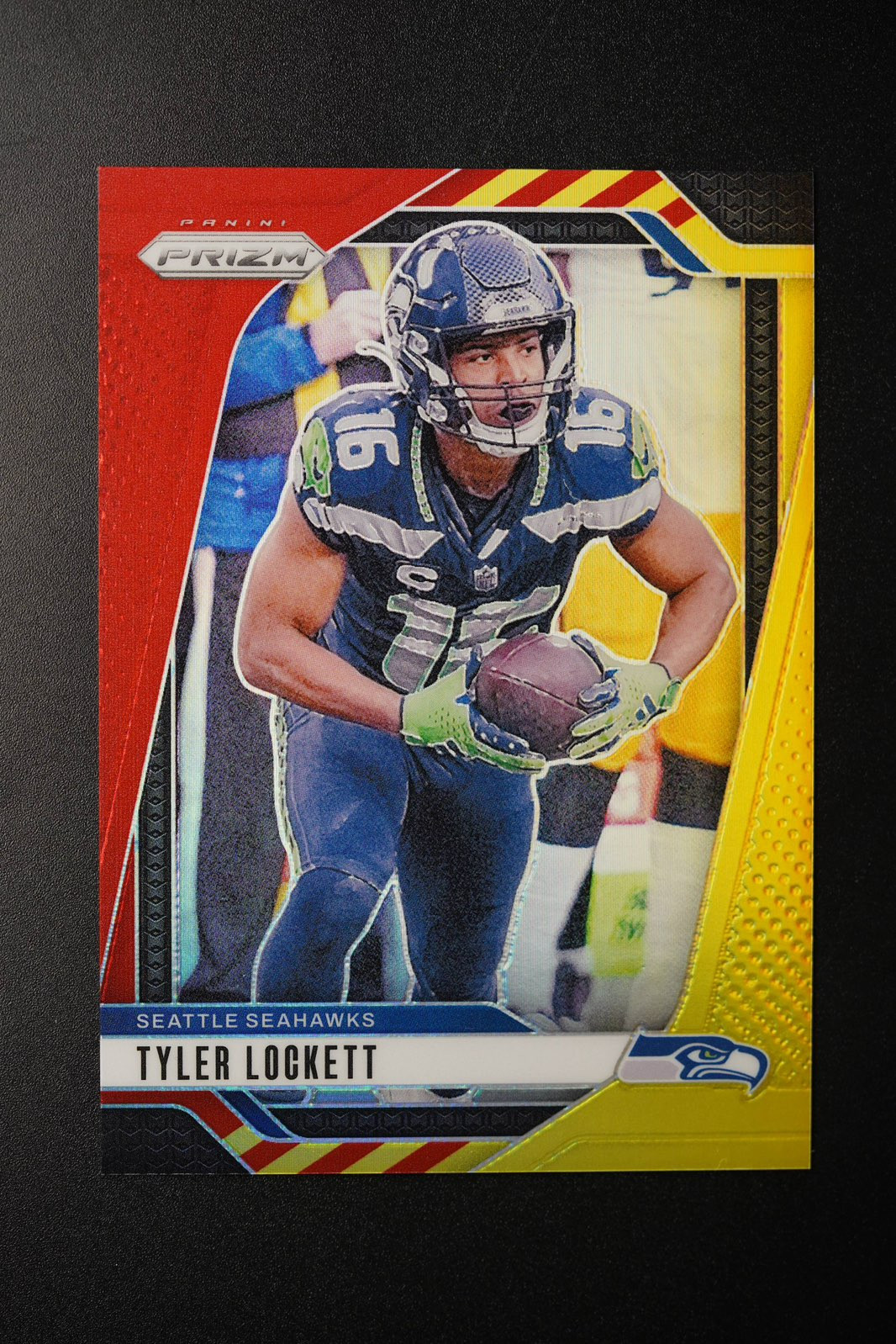 Tyler Lockett 2024 Panini Prizm Football Red and Yellow Prizm /44 Seahawks -HD