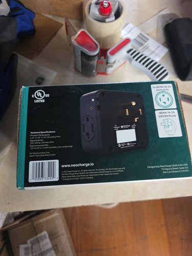 NeoCharge Smart Splitter 14-30 - Dual Device Power Management Made Easy - Picture 2 of 5
