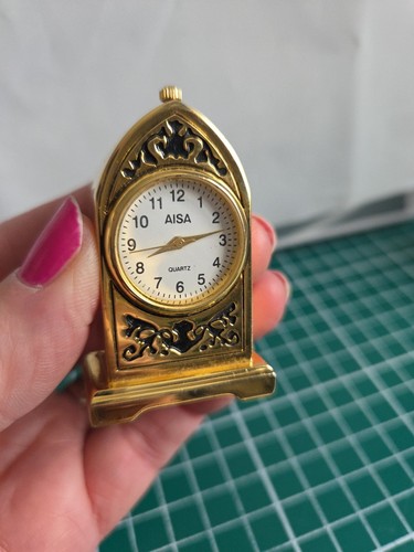 Miniatur Puppenstubenuhr Aisa