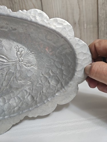 Hand Wrought Creations by RODNEY KENT hammered aluminum TULIP TRAY 406 - Picture 5 of 8