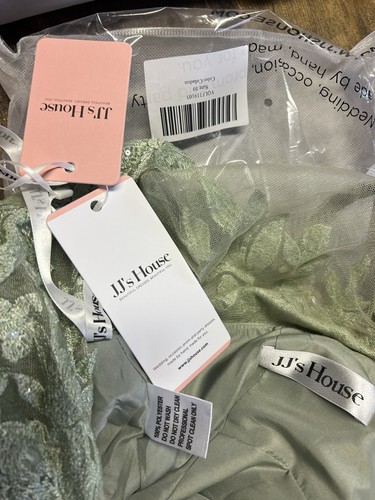 NWT! J.J. House Mother of the Bride V Neck Lace Detail Gown Green Size 10 - Picture 7 of 10